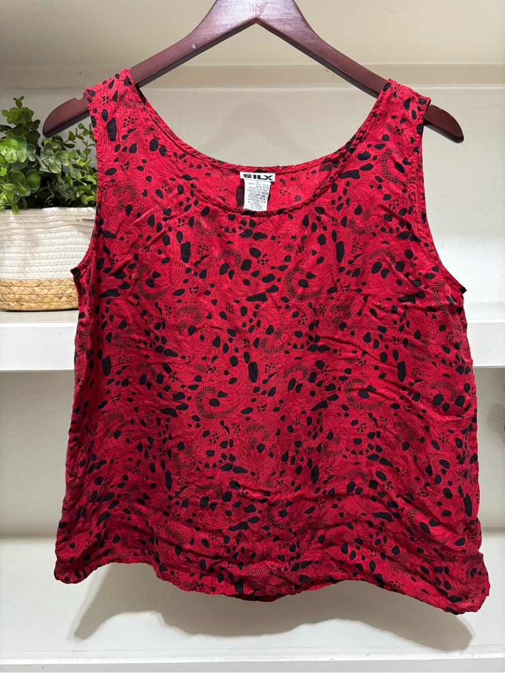 Red & Black Printed Sleeveless Blouse
